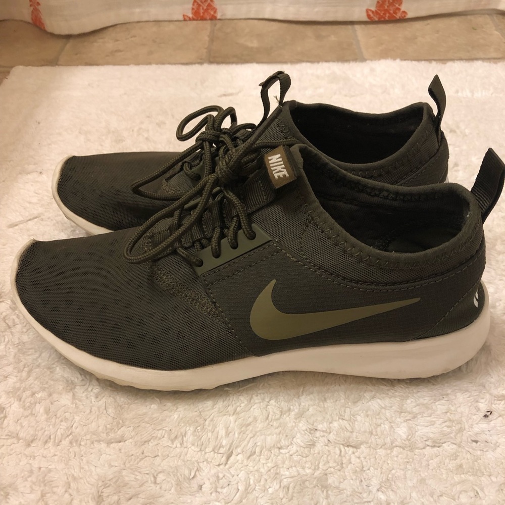 Dark green Nike shoes- size 8 women’s